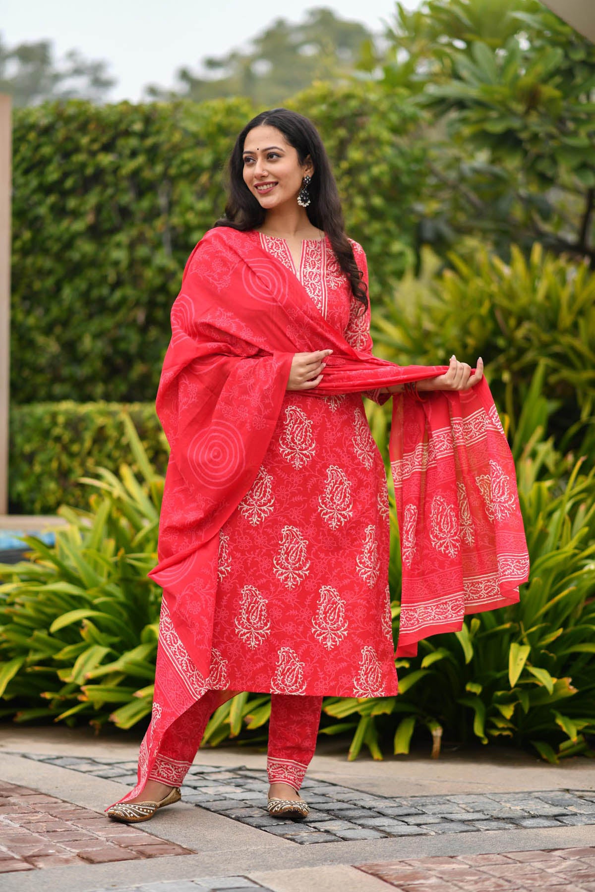 KYNA BLOCK PRINTED KURTA-PANTS & DUPATTA SET