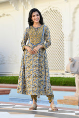DEEVENA AJRAKH PRINT SUIT SET