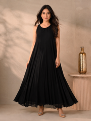 Black sleeveless Flared Dress