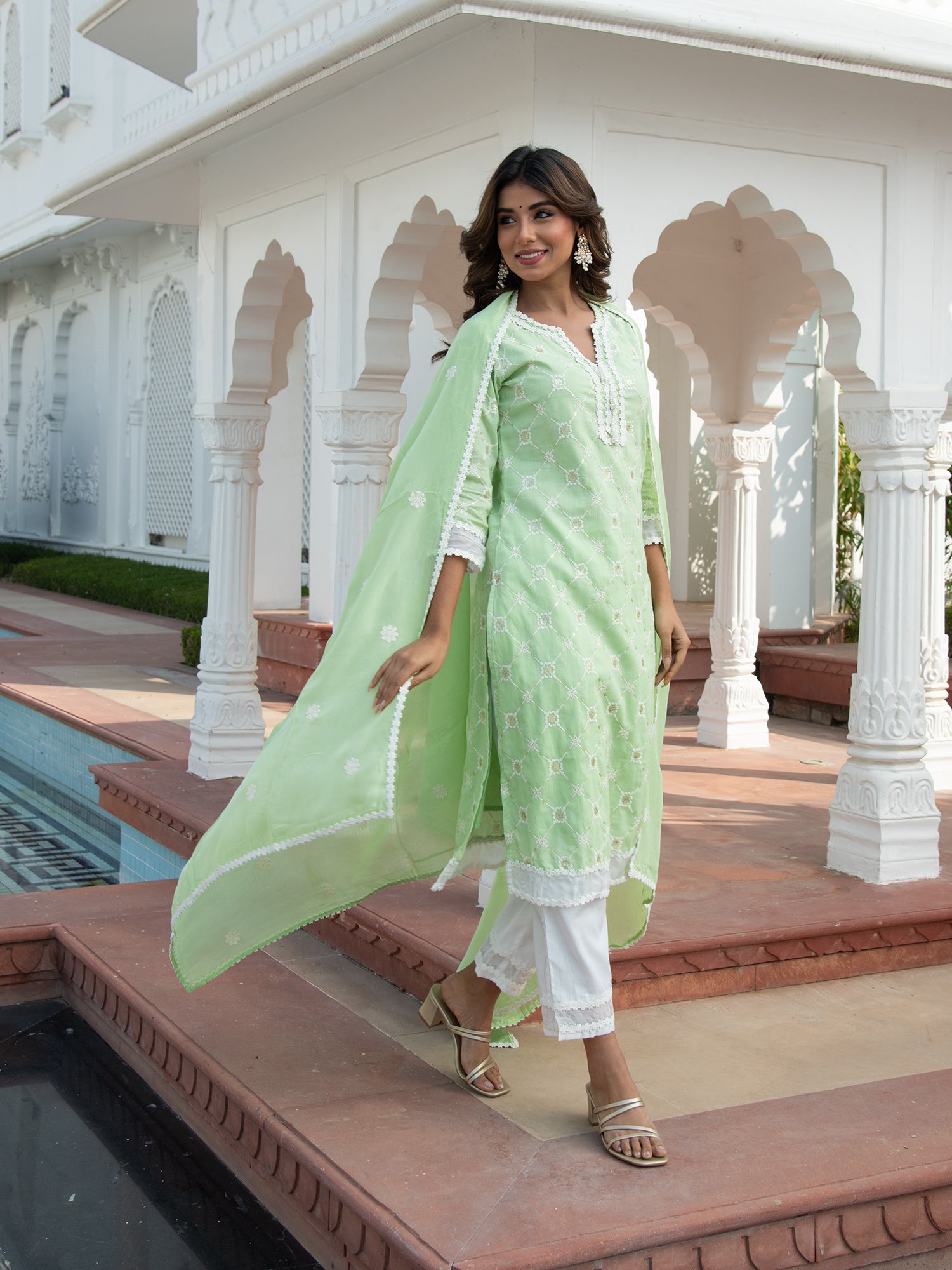 MULMUL RAAGI STARIGHT KURTA-PANT & DUPATTA SET