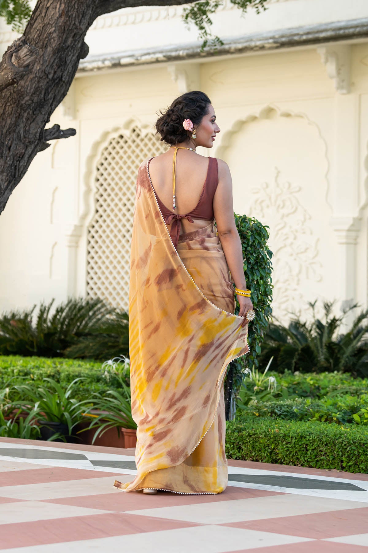 Looking for Luxury Saree Brands in India? – Sunasa